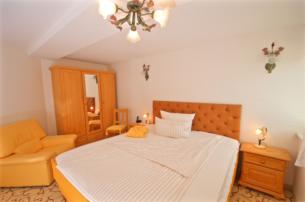 Economy Suite photo 2