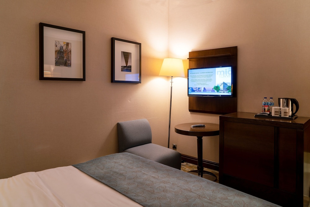 Available room