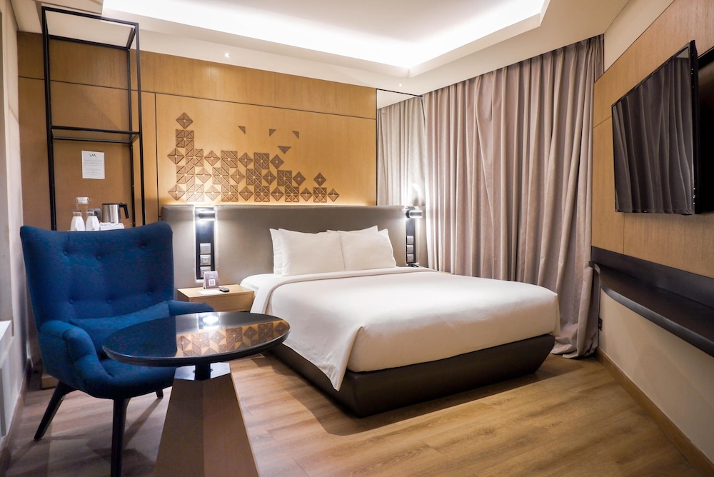 Classic Room, 1 Queen Bed - Photo 3