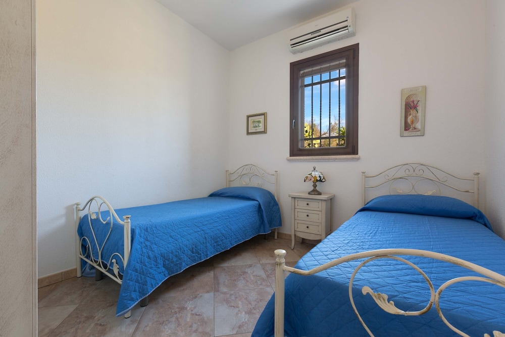 Villa photo 1