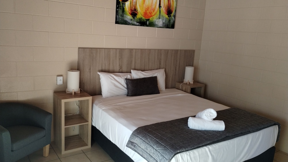 Executive Room, 1 King Bed, Ensuite, Golf View photo 2