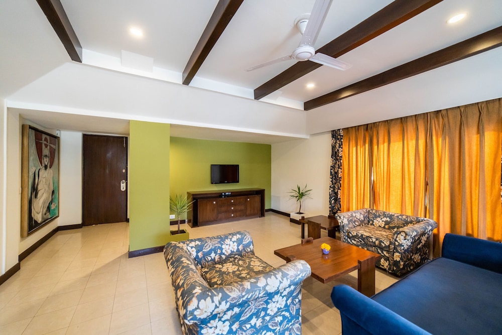 Deluxe Suite - Photo 3