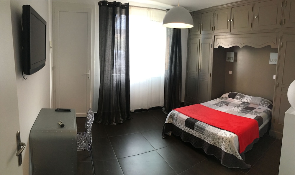 Family Room photo 1