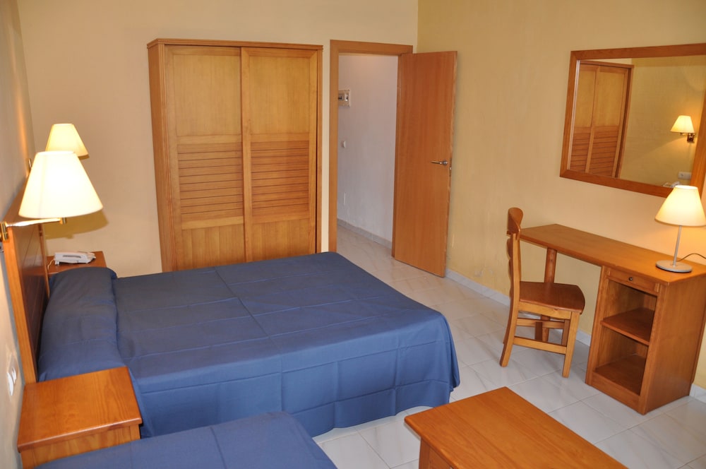 Triple Room, Garden View - Photo 15