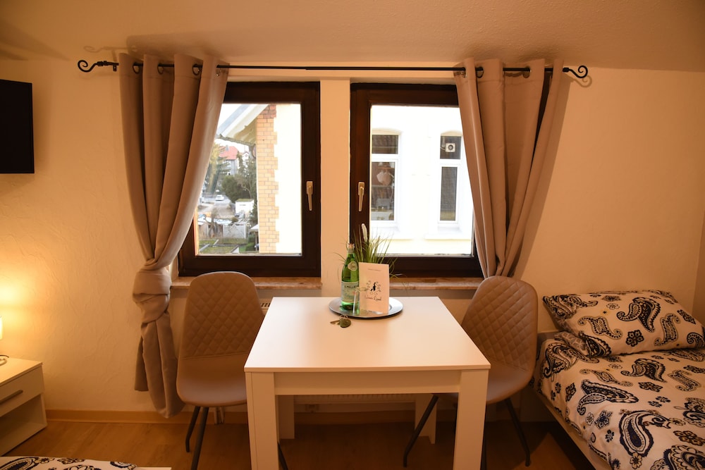 Triple Room (Grimm) photo 2