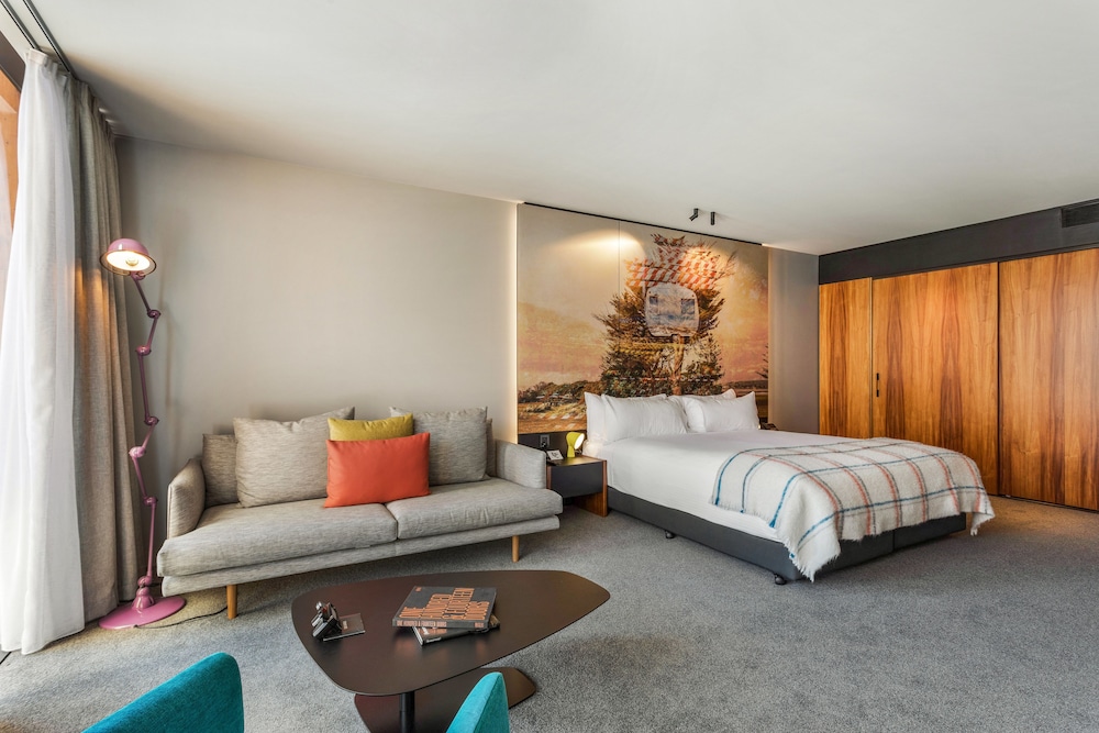 Superior Room, 1 King Bed, Accessible