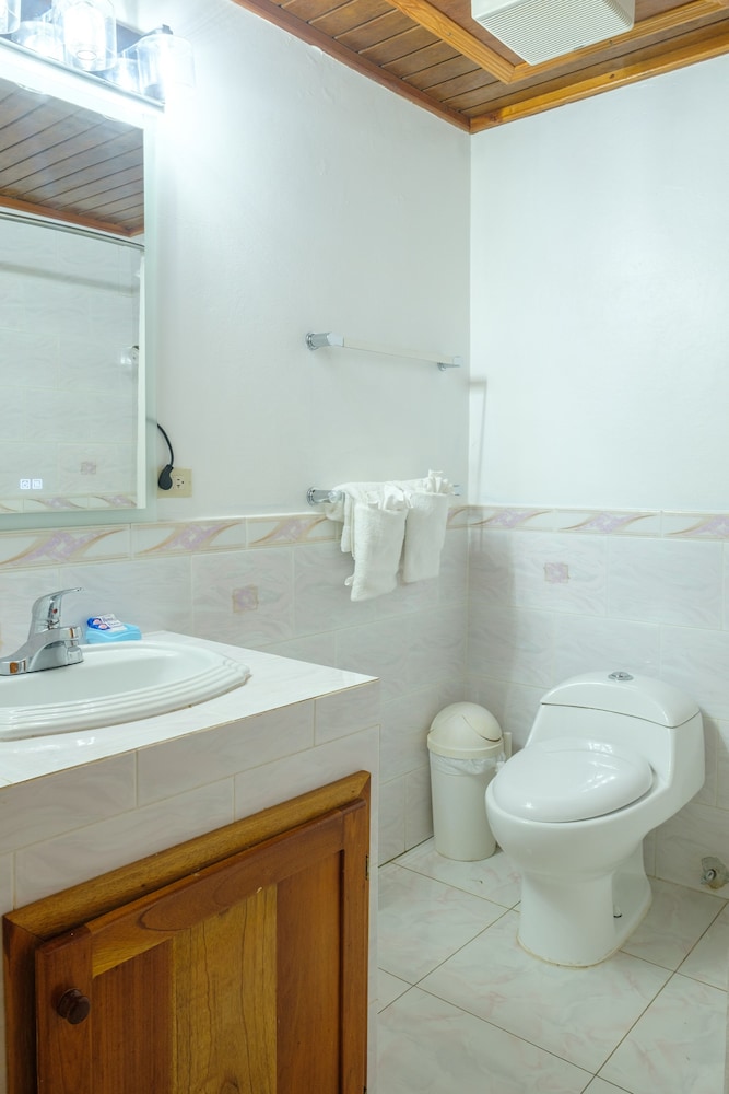Suite, Ocean View photo 3