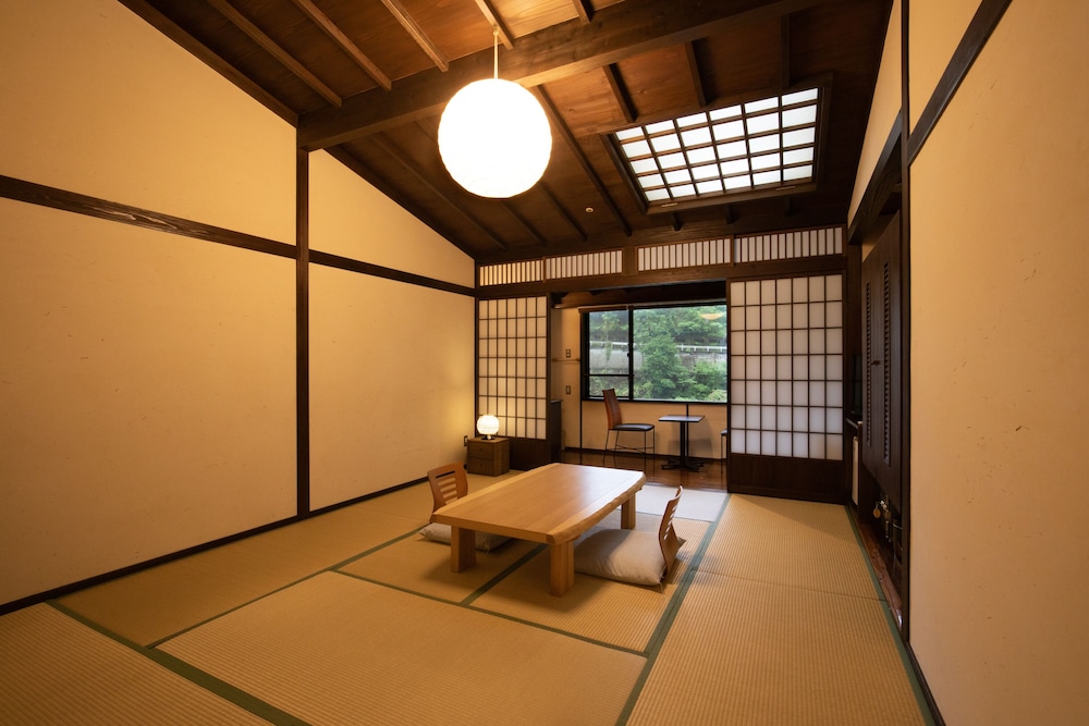 日式房间和日本晚餐
