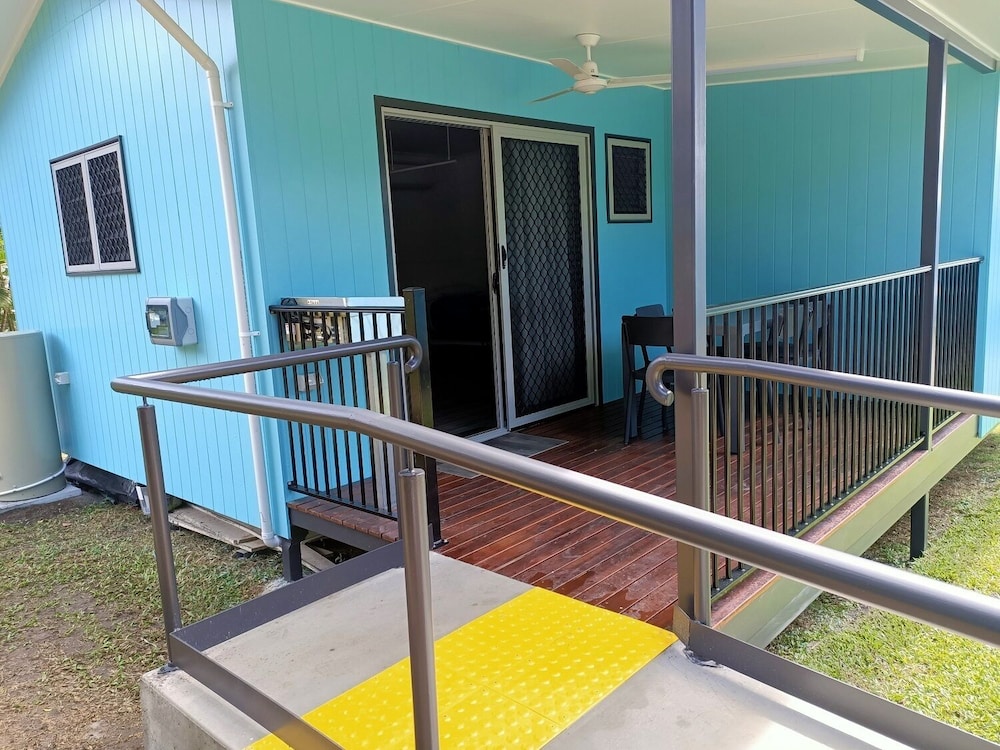 Standard 1 Bedroom Accessible Cabin - S6 photo 1