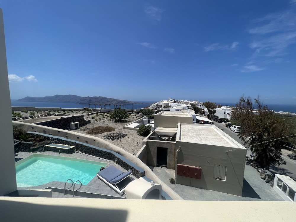 Superior one Bedroom Apartment with outdoor Hot Tub - Photo 18