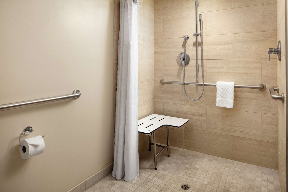 Room, 1 King Bed, Accessible, Resort View (Roll-In Shower, Mobility & Hearing) - Photo 5