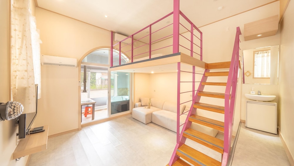 Basic Room, 1 Bedroom (Love06)