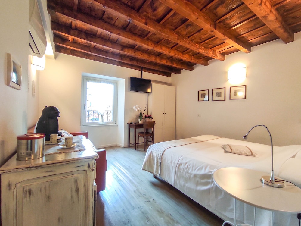 Double or Twin Room, City View photo 3