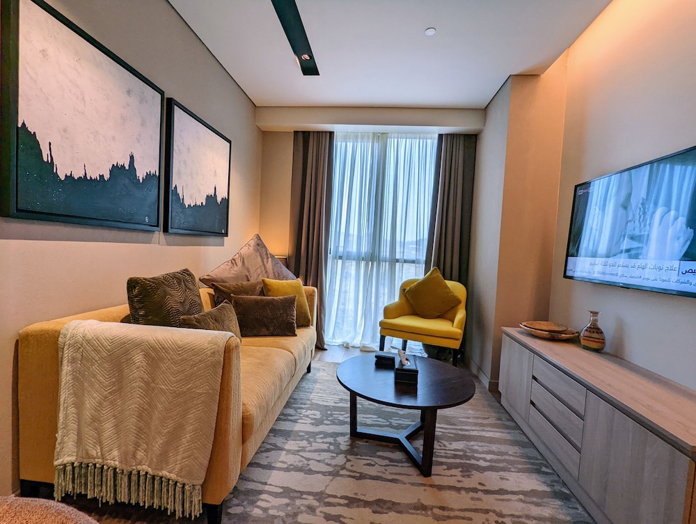 Deluxe Room, 1 Bedroom - Photo 17