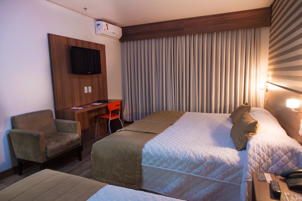 Suite - Photo 4