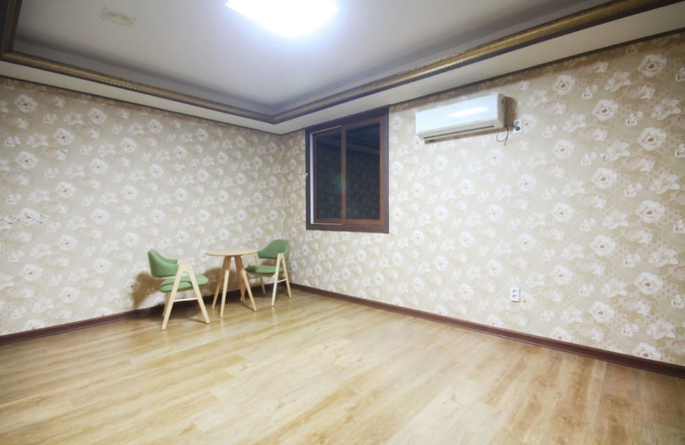 Condo, Kitchenette photo 1