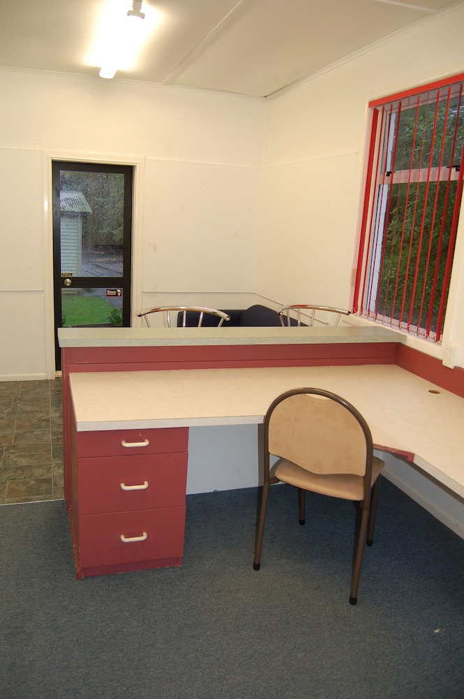 Comfort Cabin, Multiple Beds (Family Suite 1) photo 3