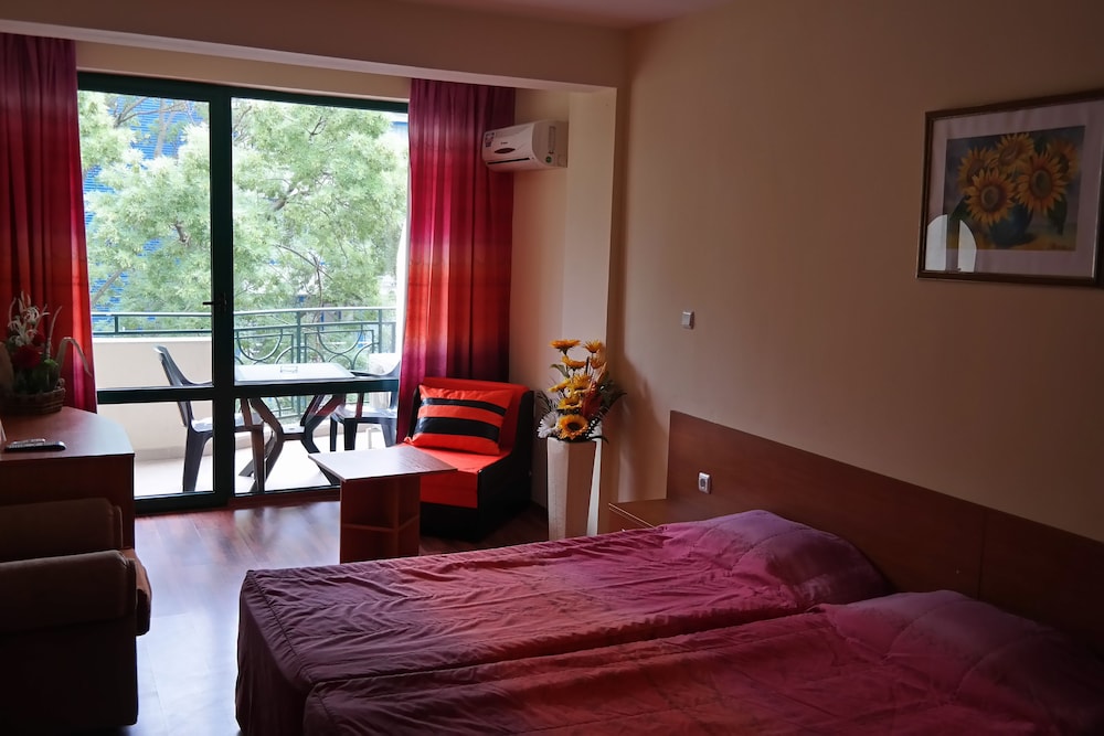 Standard Double Room, Balcony, City View photo 1