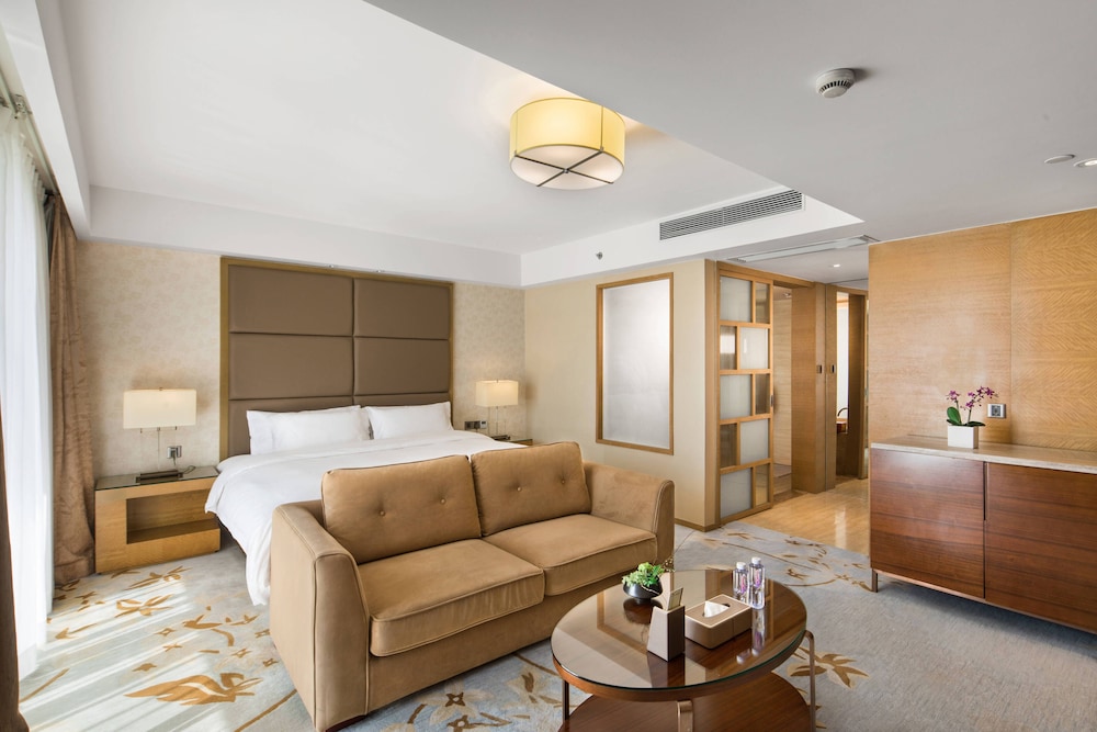 Deluxe Room, Balcony photo 1