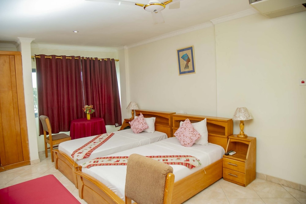Deluxe Twin Room photo 2