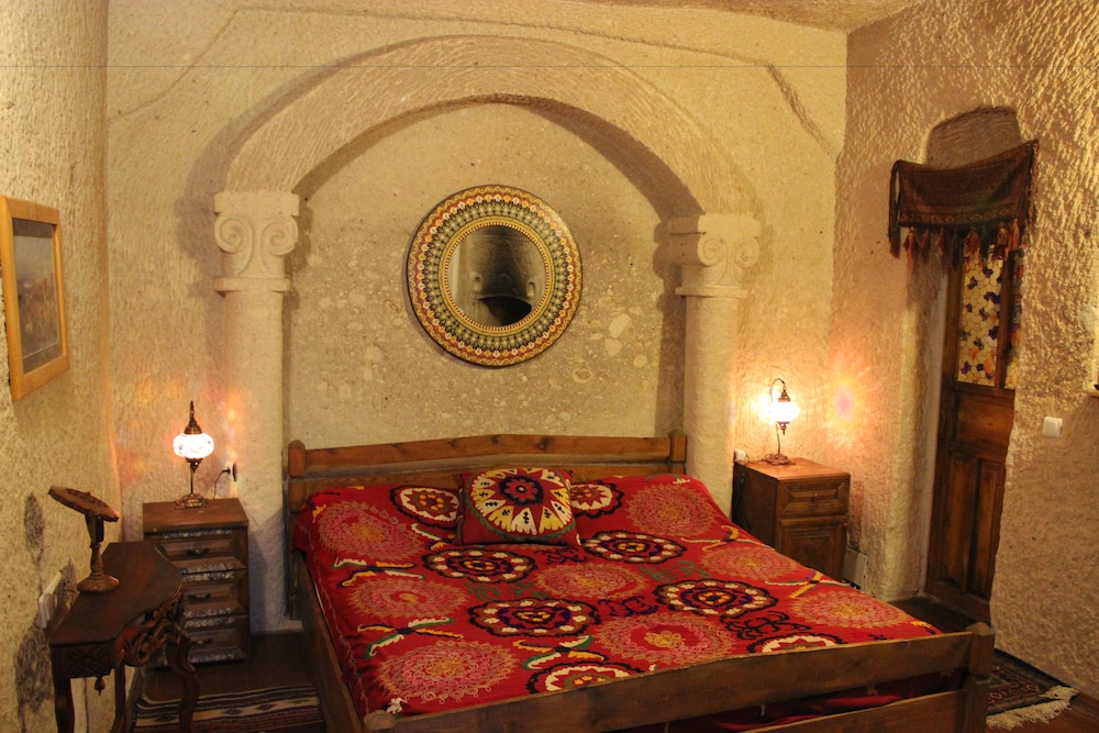 Jasmin Deluxe Cave Room photo 1
