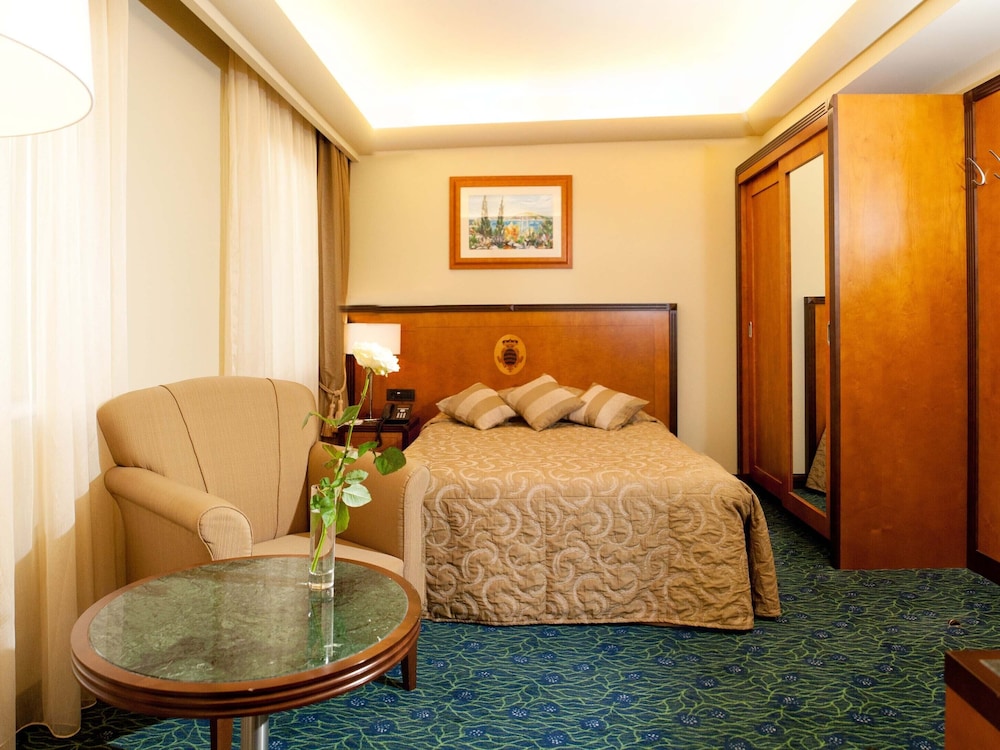 Classic Double Room Single Use - Photo 3