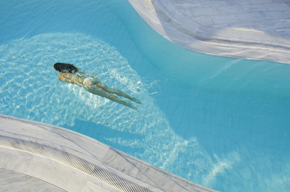 Deluxe Suite, Private Pool photo 2