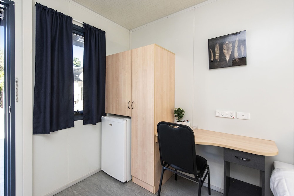 Standard Room, 1 Bedroom, Non Smoking, Private Bathroom (Non Pet Friendly) photo 2