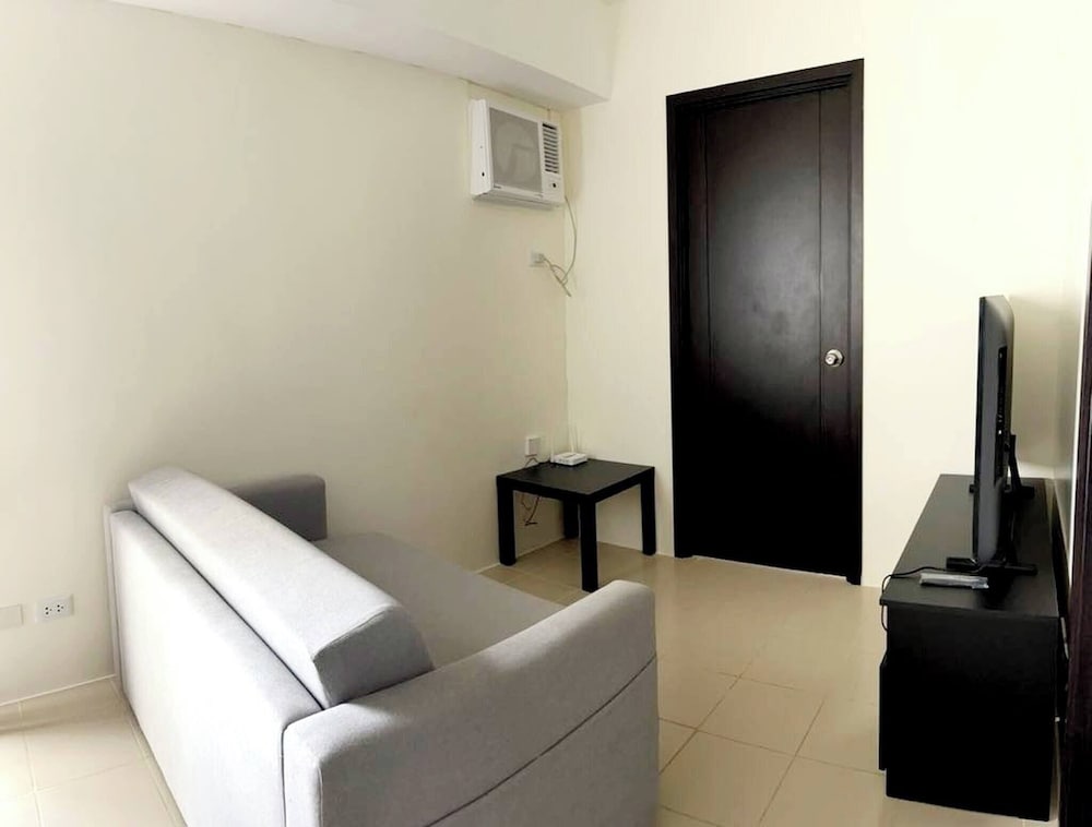 Condo, 1 Bedroom, Accessible, City View photo 3