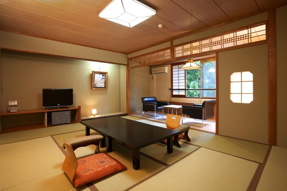 Japanese Style Room, Shared Bath, Non Smoking photo 2