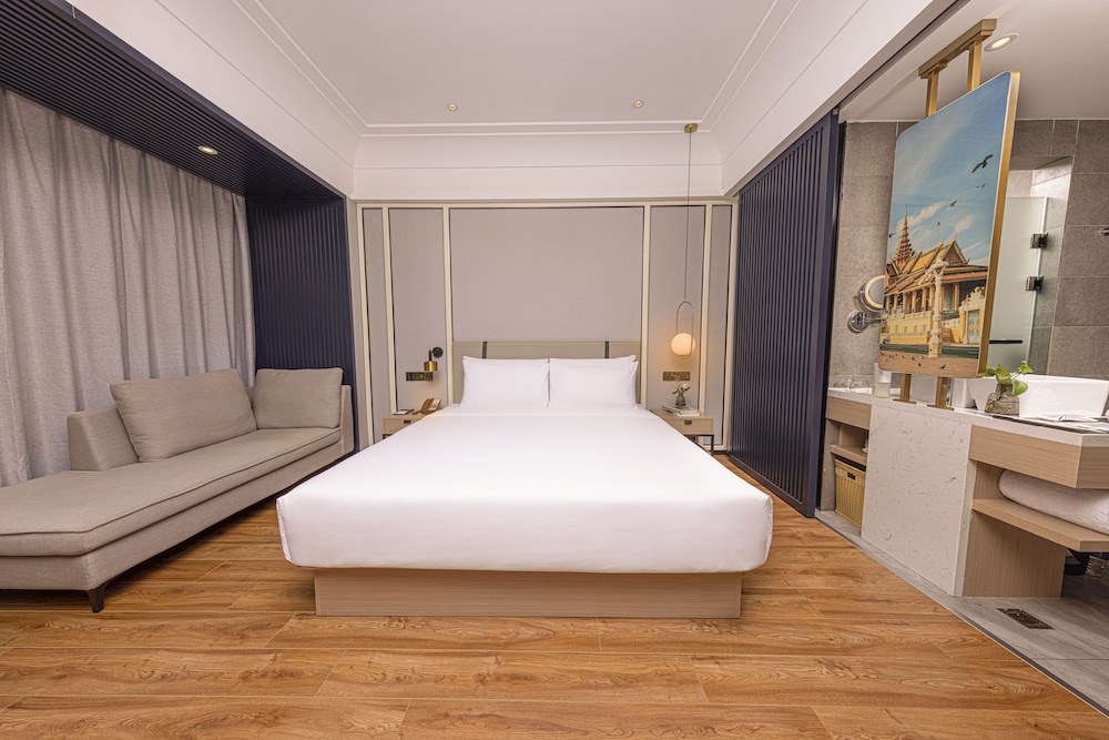 Executive King Room - Photo 2
