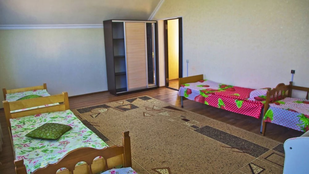 Shared Dormitory (Bed In 6-Bed Man Only Dorm) photo 1