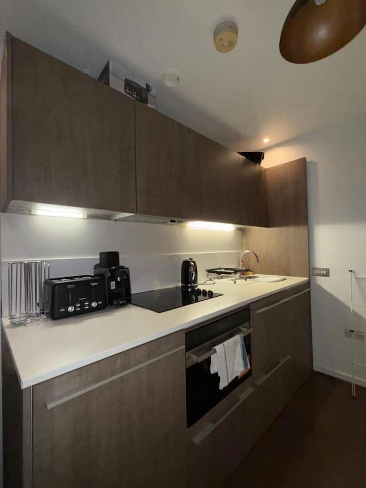 Spacious 3-br Apt in Central, Birmingham, Foto 10