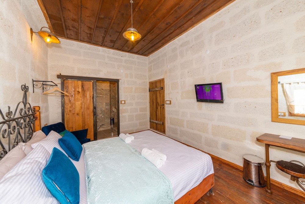Standard Double Room photo 2