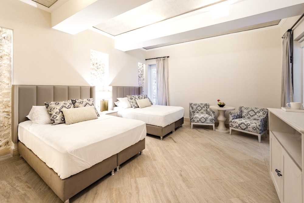 Superior Double Room Single Use - Photo 2