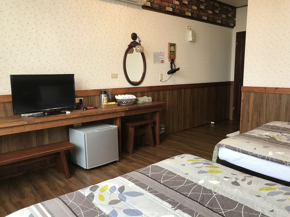 Quadruple Room (Warm) - Photo 5