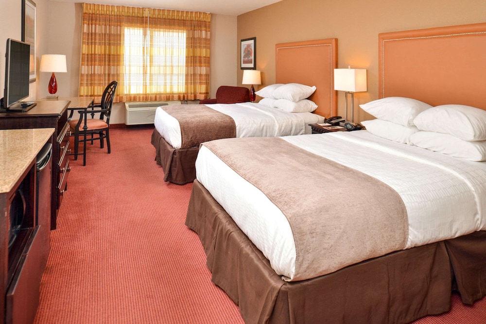 Room, 2 Queen Beds, Accessible, Non Smoking photo 1