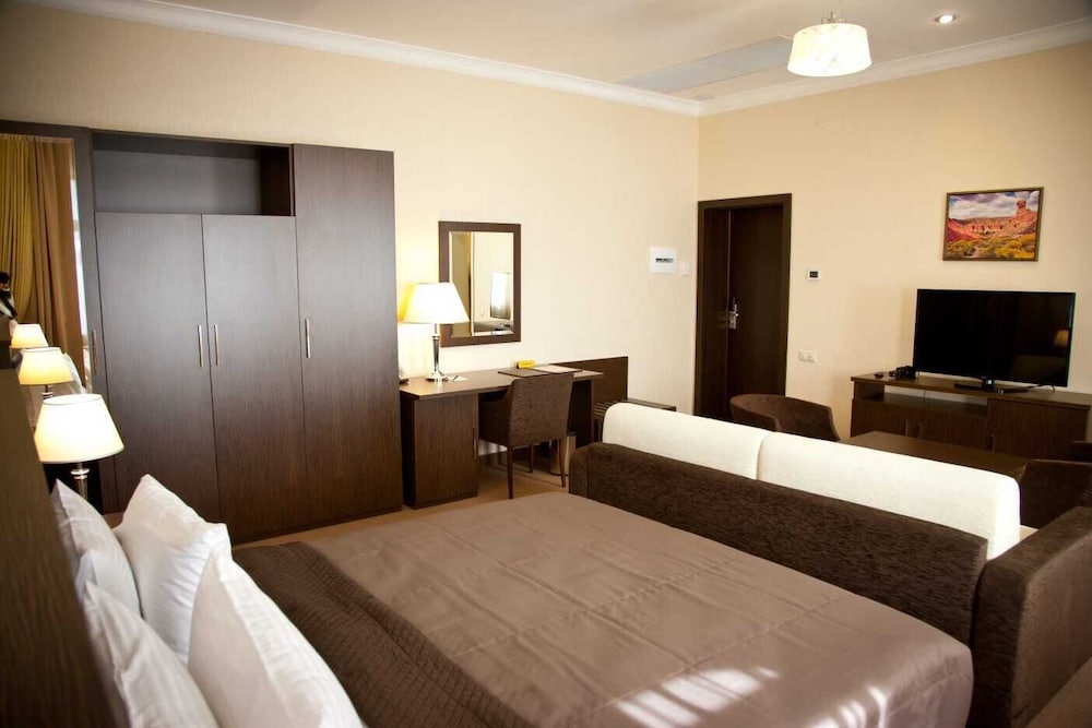 Junior Double Room photo 3