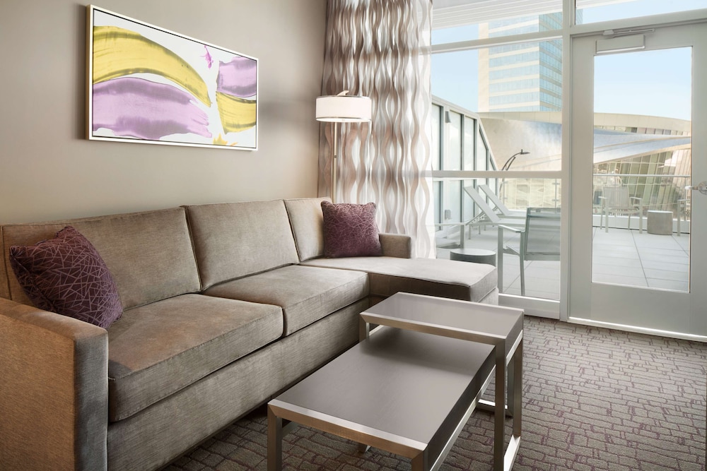 Suite, 1 King Bed, Terrace photo 3