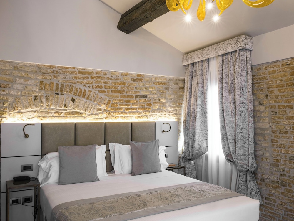 Junior Suite thumbnail 5