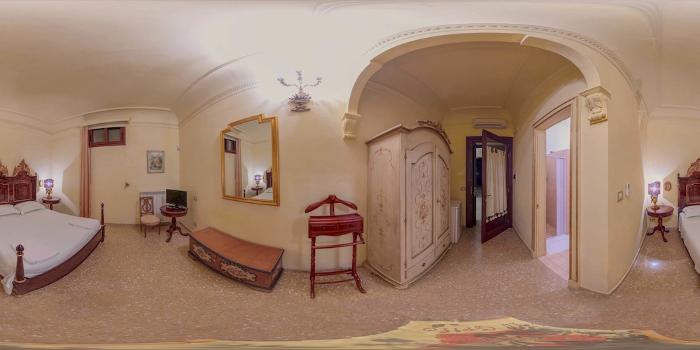 Classic Double Or Twin Room photo 1