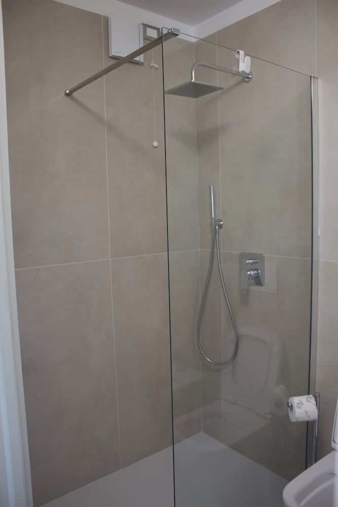 Double or Twin Room, 1 Queen Bed, Non Smoking, Garden View photo 3