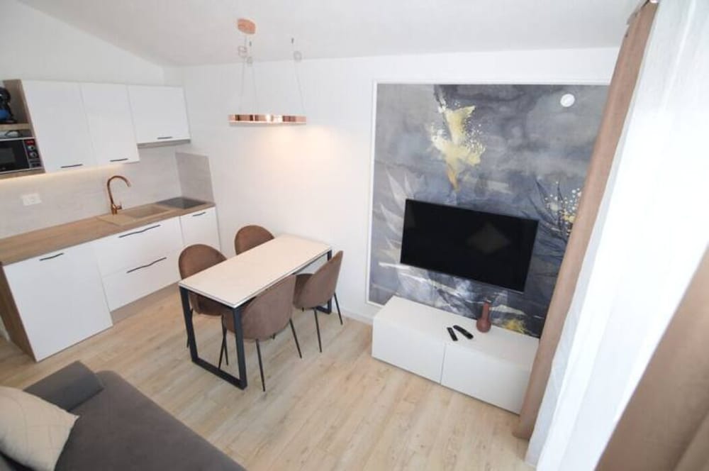 Comfort Apartment, 1 Bedroom, Balcony, Partial Sea View photo 2