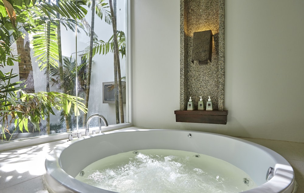2-Bedroom Pool Villa - Photo 10