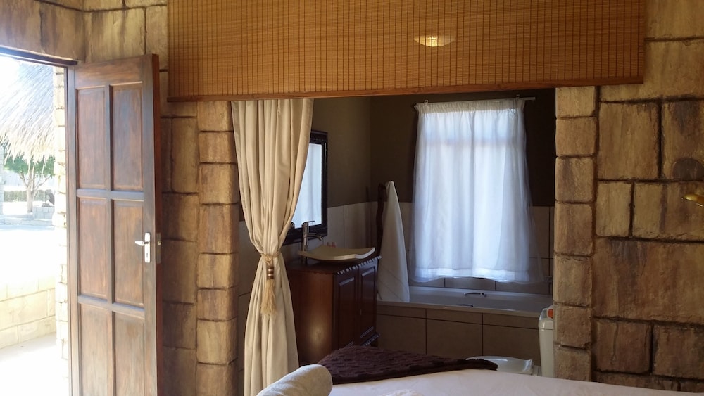 Olive Tree Luxury Chalet - 4 Room photo 1