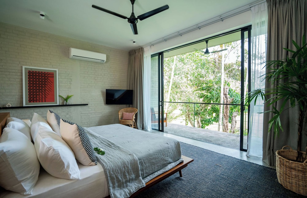 King Suite (10% off on Spa) photo 1