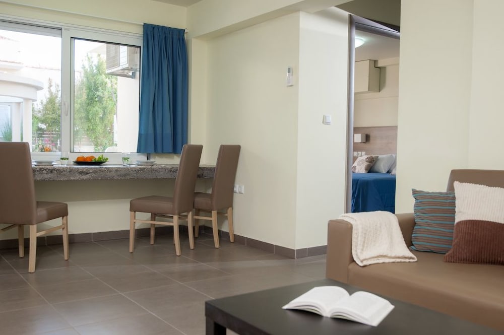 Apartment, 1 Bedroom, Ground Floor photo 2