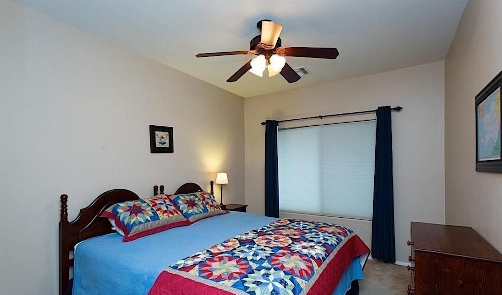 Condo, 4 Bedrooms photo 1