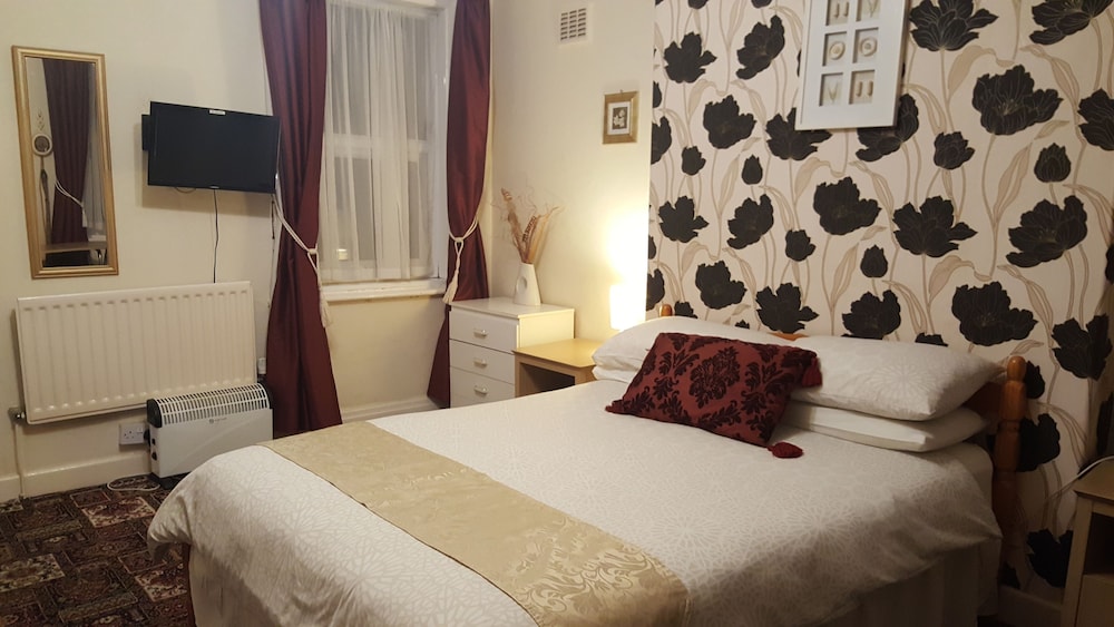 Flat 7 (Second Floor)
