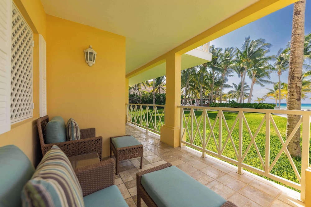 Luxury Room (sunrise)